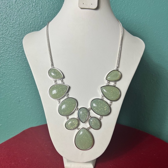 COACH🔹RARE VINTAGE🔹Silver Plated Bib Necklace with Gemstones